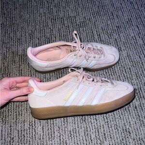 adidas Gazelle Sneakers Pale Pink with Gum Sole Size 9.5